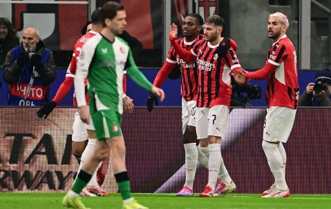 包含清晨亚冠焦点战，拜仁慕尼黑强势反弹，球迷炸锅，赛季目标并未改变的词条-3377入口