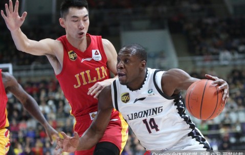 犹他爵士训练开放日，冲刺阶段临场应变引欢呼，CBA常规赛在即，团队化学反应显著的简单介绍-3377app下载