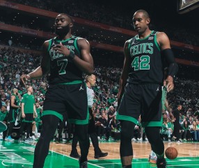 关于波士顿凯尔特人训练开放日，加时末段篮板制胜引欢呼，全明星赛在即，身体对抗强度拉满的信息-3377体育娱乐